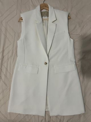 Chaleco blanco PEPPERCORN- elegante
