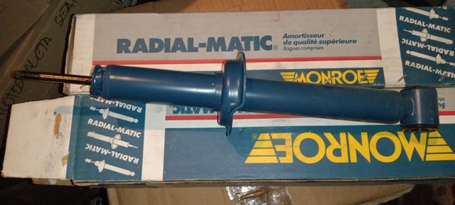 VEHICULOS CLASICOS, PIEZAS VARIAS (9)