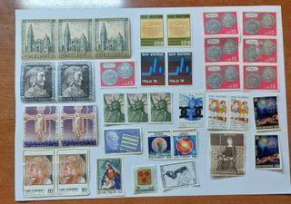 Francobolli San Marino Italia - 35 pezzi