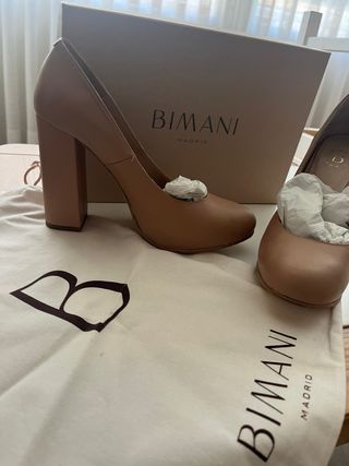 Zapatos tacón BIMANI rosa maquillaje estan nuevos 