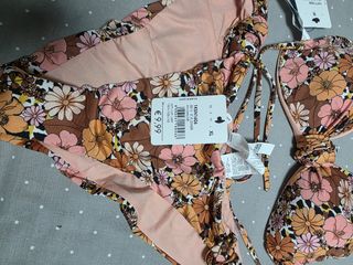 Bikini Flores - Traje de baño