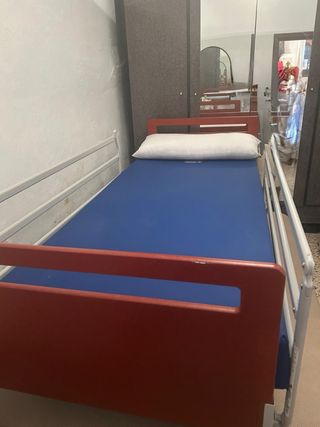 Cama articulada Invacare - ortopédica