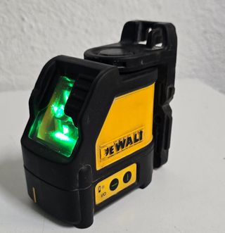 Nivel Láser Dewalt DW088CG