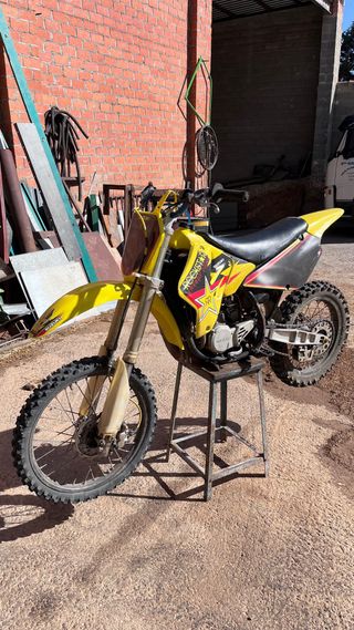 Motocross Suzuki RM 85
