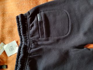 Pantalones chándal niño.