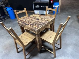 Mesa madera rústica - Cafetería
tengo 7 unidades 