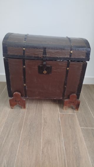 Baúl antiguo restaurado