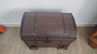 Baúl antiguo restaurado