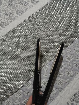 Plancha pelo Philips SalonStraight Essential