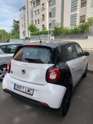 SMART EQ FORFOUR 2021