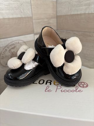 Scarpe bimba Florens, nuove numero 19