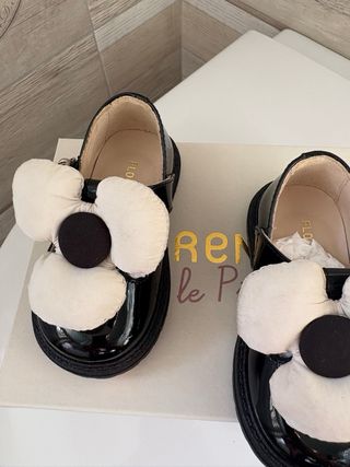 Scarpe bimba Florens, nuove numero 19