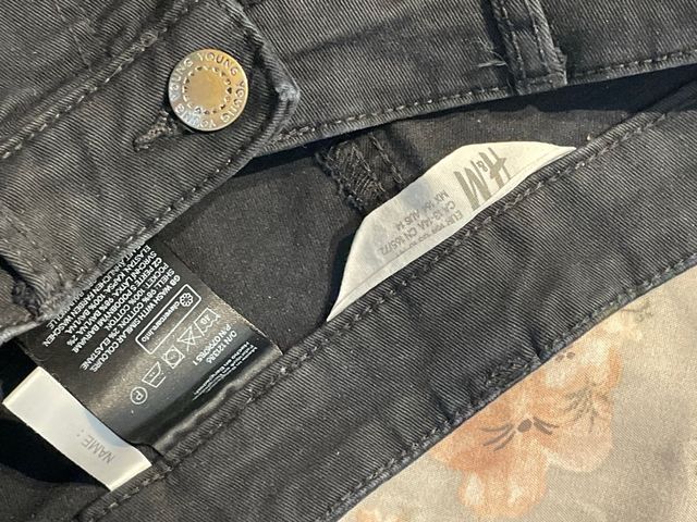 Vaqueros cortos negros