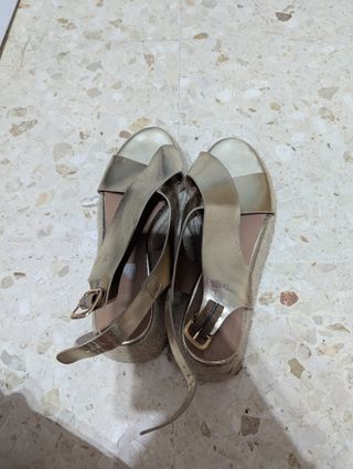 Sandalias esparto doradas