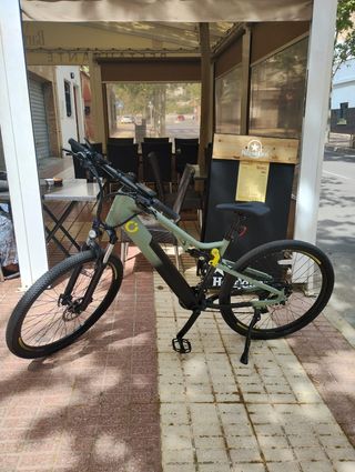 Bicicleta eléctrica montaña