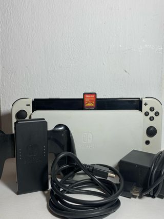 Nintendo Switch OLED Pokémon Escarlata NEGOCIABLE