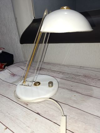 LAMPARA DE MESA VINTAGE EN METAL Y METACRILATO - 