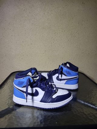 Jordan 1 High - Azul y Blanco