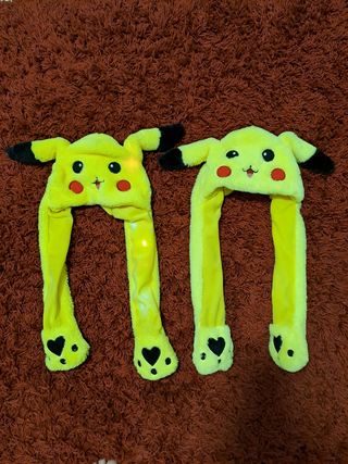 Cappelli Pikachu con luce (2 pezzi)