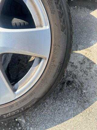 4 Llantas Mercedes con neumáticos
