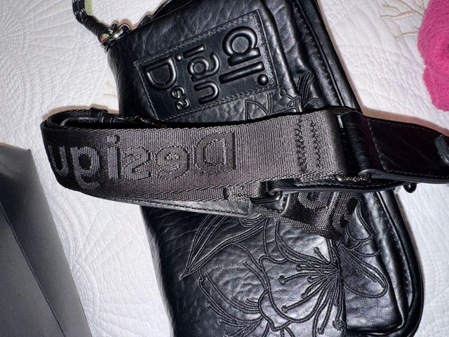 Bolso negro - bandolera