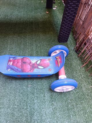 Patinete Spiderman infantil