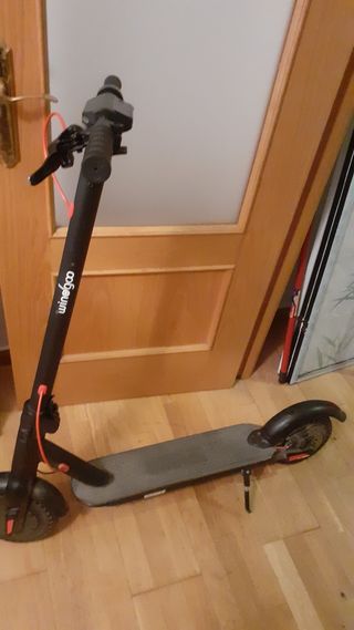 Patinete eléctrico Wingsgoo para reparar