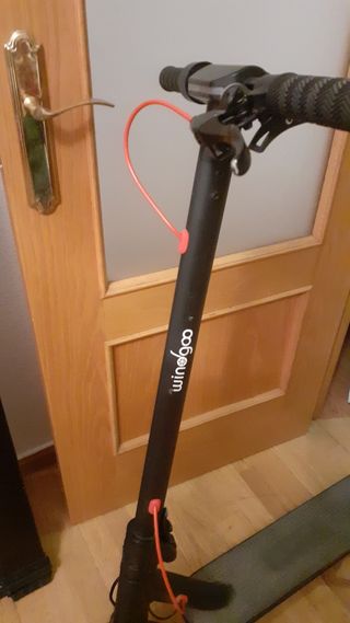 Patinete eléctrico Wingsgoo para reparar