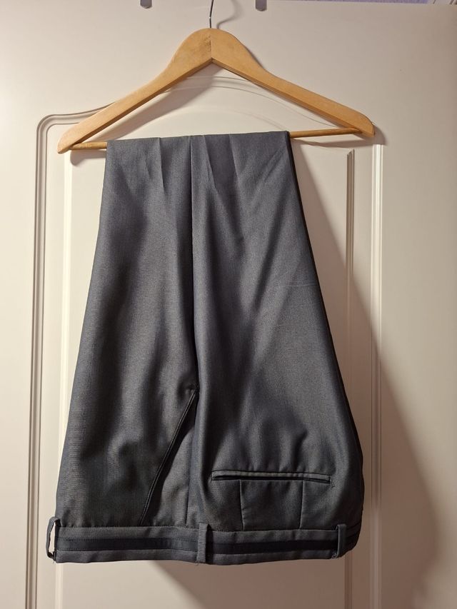 Traje caballero color gris