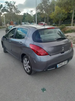 Peugeot 3008 2010