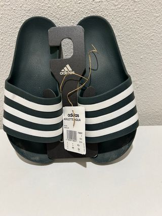 Chanclas Adidas - Negras y Blancas