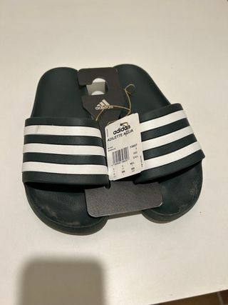 Chanclas Adidas - Negras y Blancas