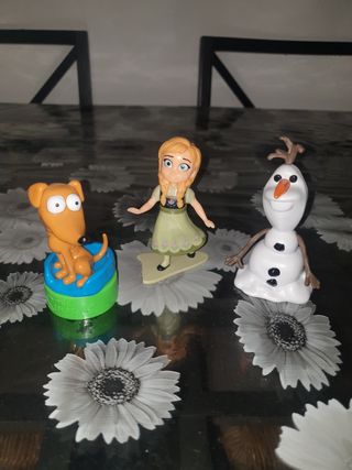 Giocattoli Kinder Sorpresa Frozen e The Simpsons