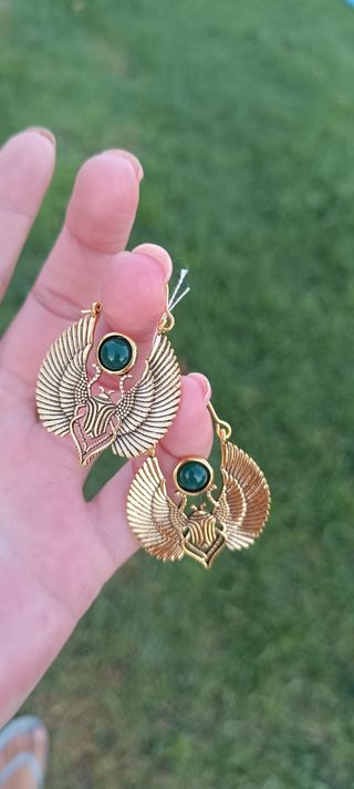 Pendientes escarabajo dorados