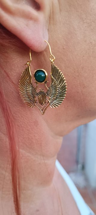 Pendientes escarabajo dorados