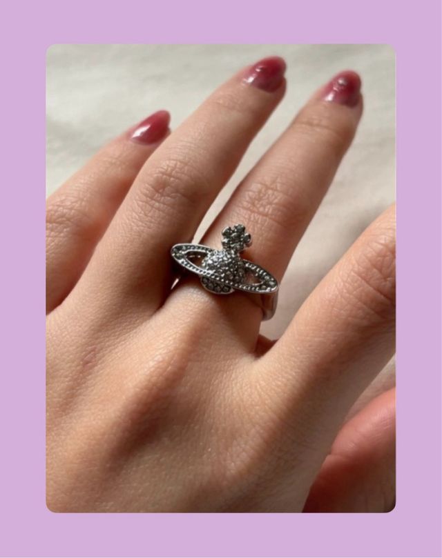 Anillo planeta acero plateado