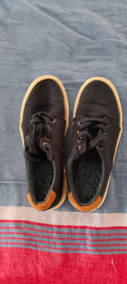 Zapatillas niño azul marino