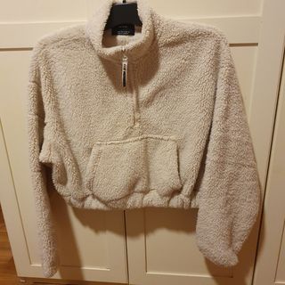 Sudadera Bershka talla M  beige