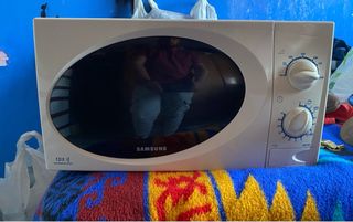 Microondas Samsung - 700W