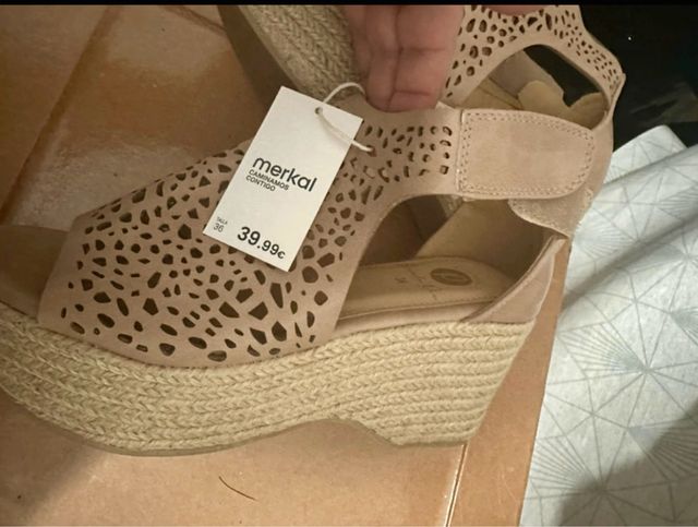 Sandalias Merkal cuña beige 36