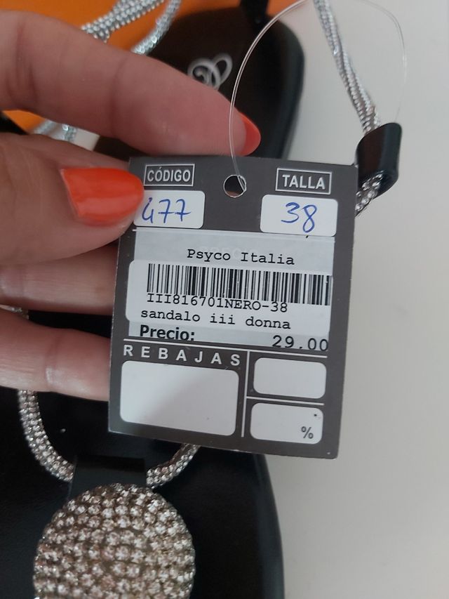 Sandalias planas PSYCO negras y plateadas