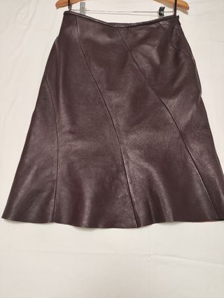 Falda cuero Burdeos Mango