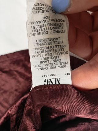 Falda cuero Burdeos Mango