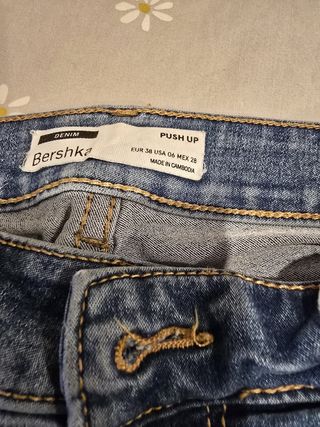 Ropa Stradivarius, Bershka, Lefties, como nueva