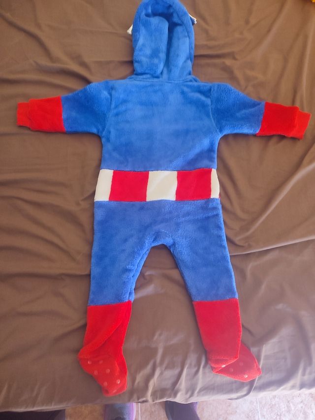 Pijama buzo Capitan América niño