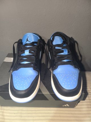 Nike Air Jordan 1 Low - Azul y Negro