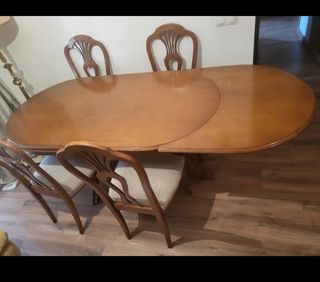 Mesa extensible madera. en muy buen estado