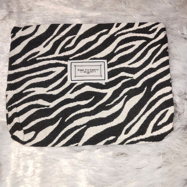 Neceser cebra blanco y negro