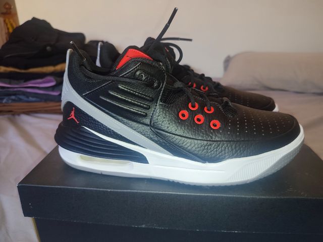 Zapatillas Jordan Max Aura 5 - Negras/Rojas