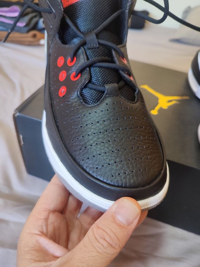 Zapatillas Jordan Max Aura 5 - Negras/Rojas